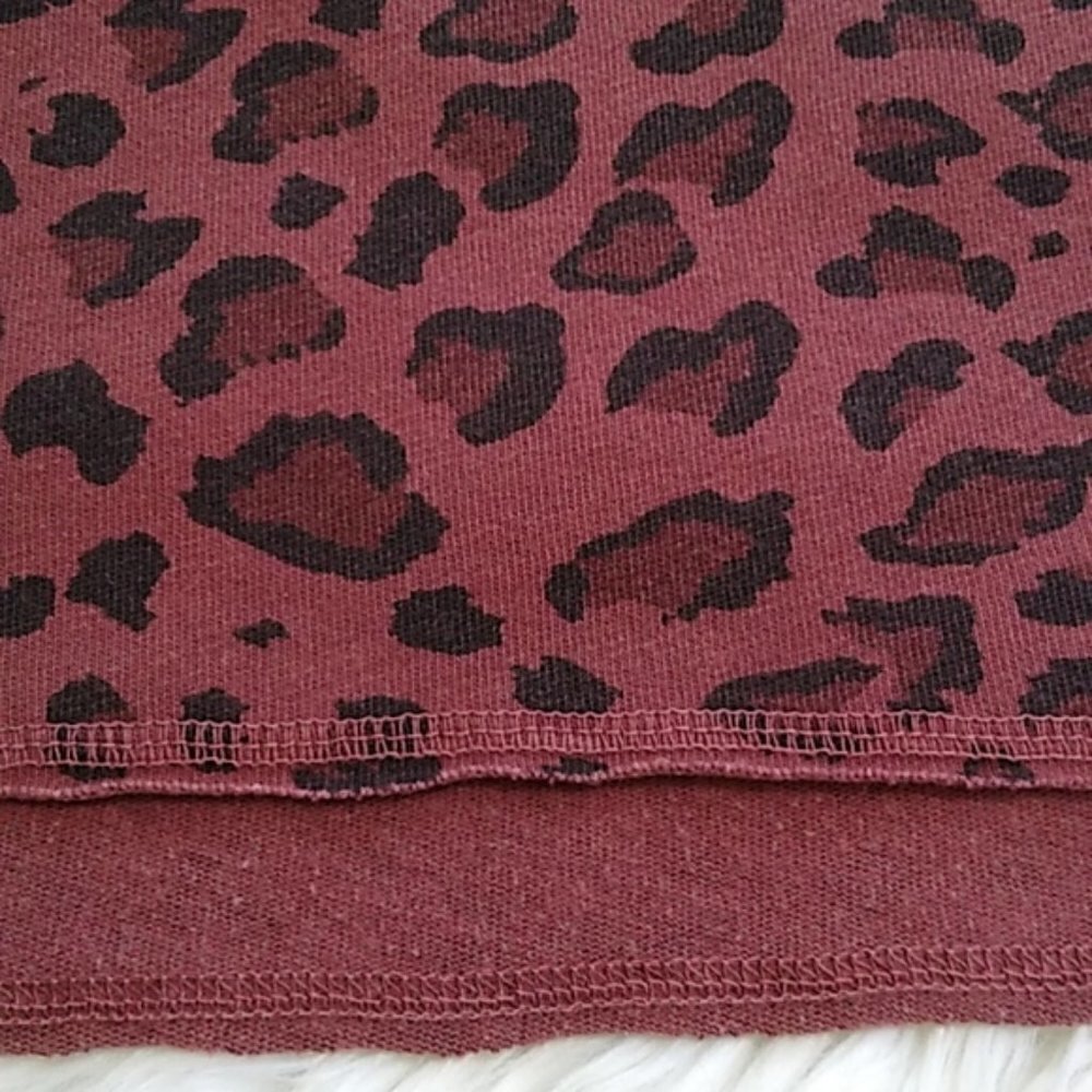 Sundry Leopard Drapey Sweatshirt Maroon - Picture 12 of 15